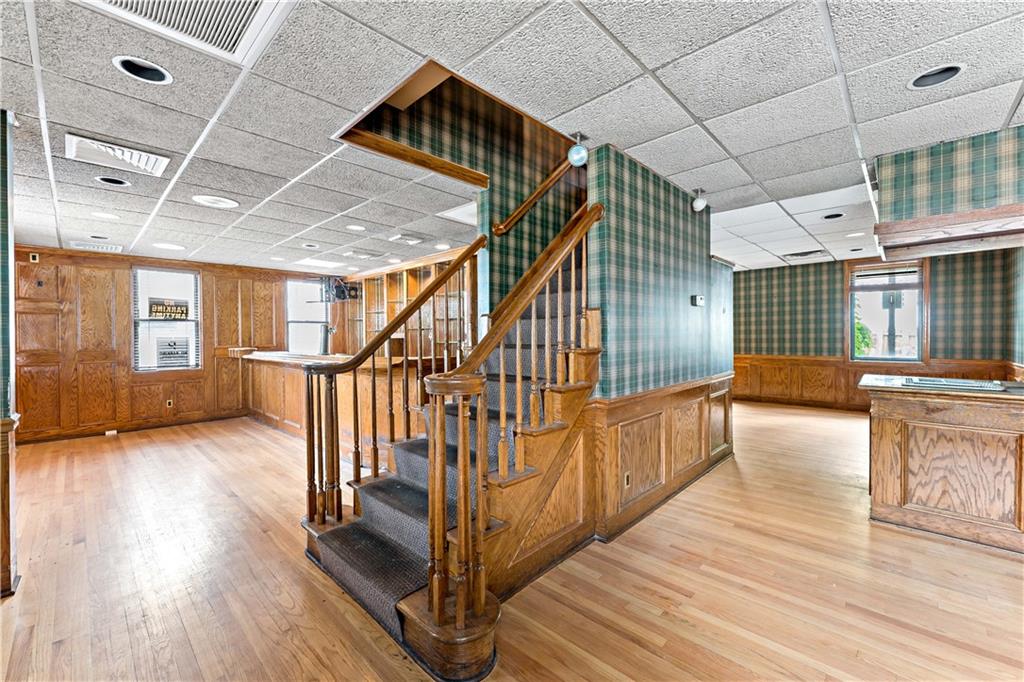 928 McLaughlin Run Road Bridgeville, PA 15017 - Photo 8 of 47