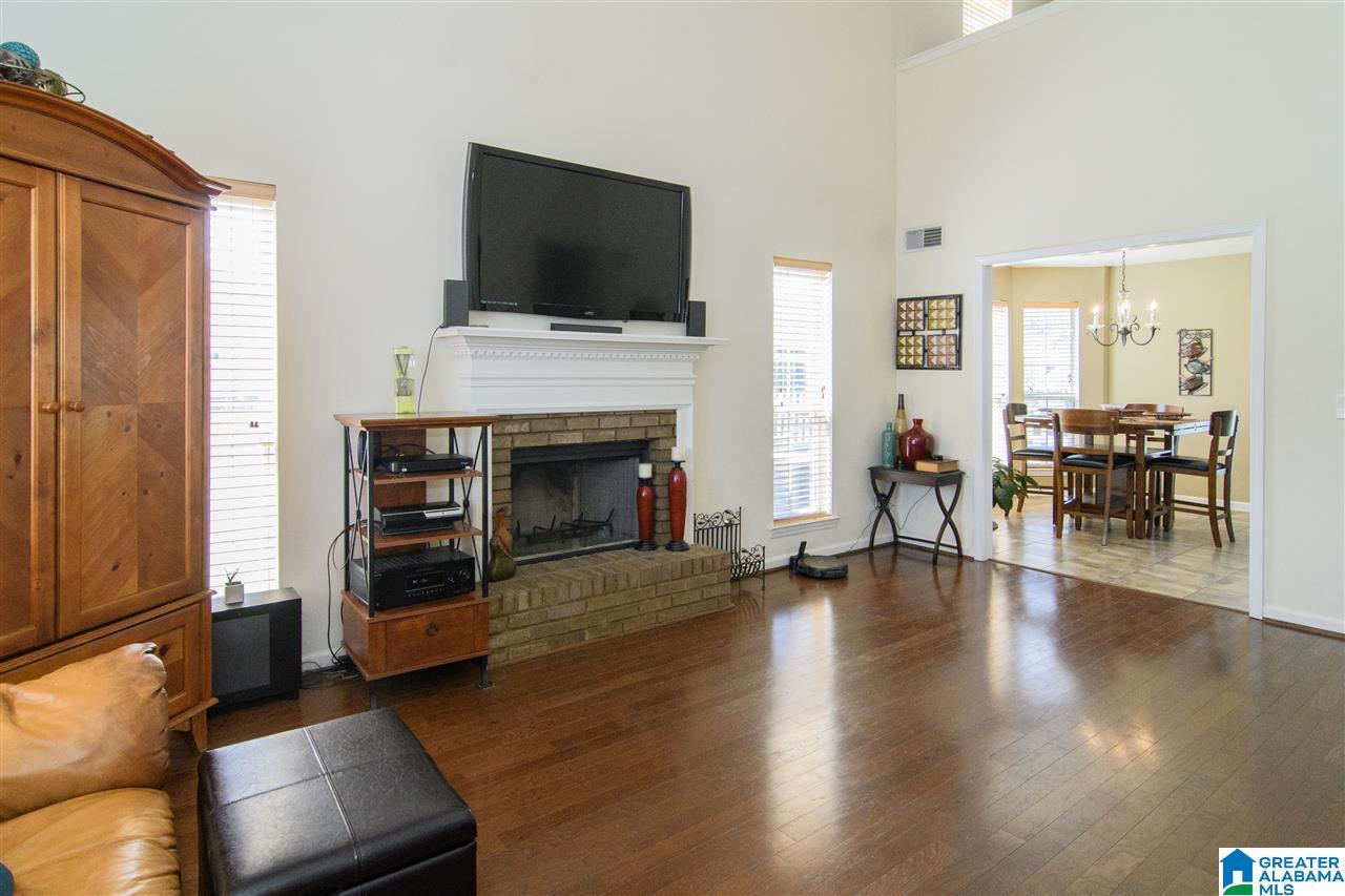 204 Stone Circle Pelham, AL 35124 - Photo 7 of 40