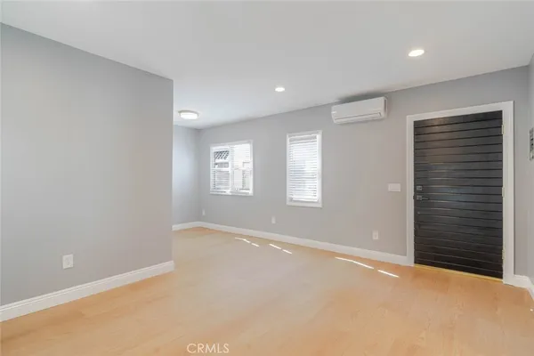 $2,250 | 1051 Western Avenue, Unit B, Glendale, CA 91201