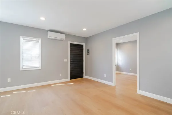 $2,250 | 1051 Western Avenue, Unit B, Glendale, CA 91201
