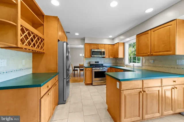 $799,000 | 37 Nassau Drive, Lawrenceville, NJ 08648