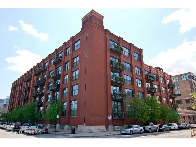 $795,000 | 1000 West Washington Boulevard, Unit 438, Chicago, IL 60607