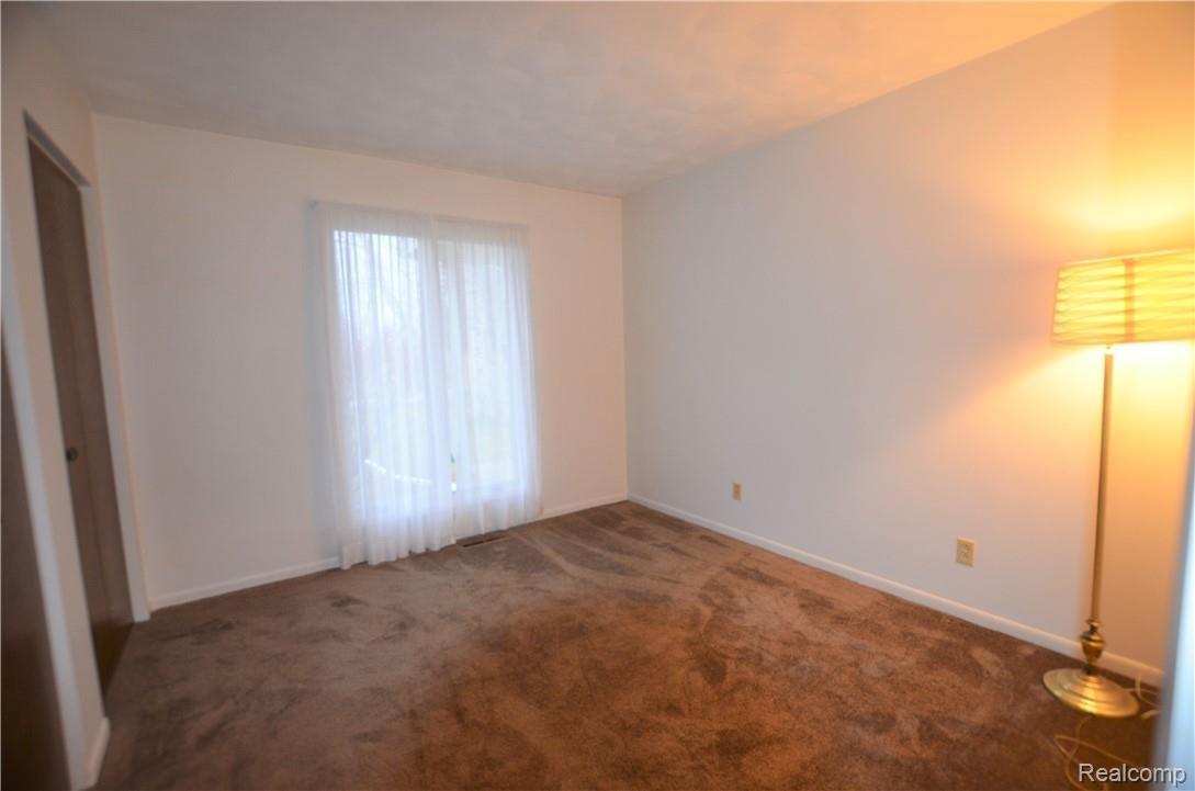 720 East Bennington Road Owosso, MI 48867 - Photo 12 of 25 DSC_0022.JPG