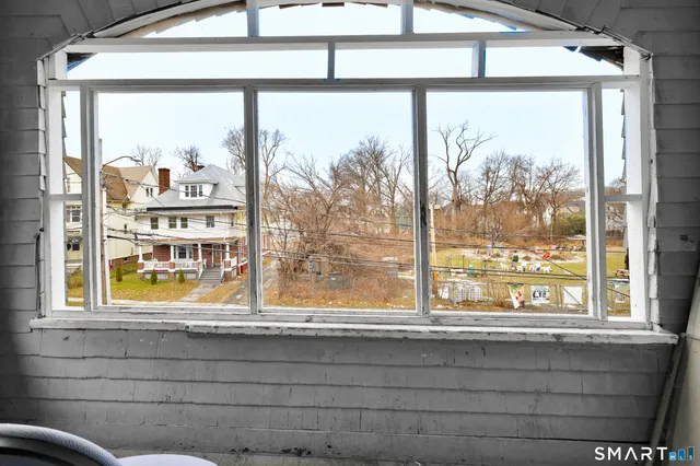 $439,000 | 72 Sterling Street, Hartford, CT 06112