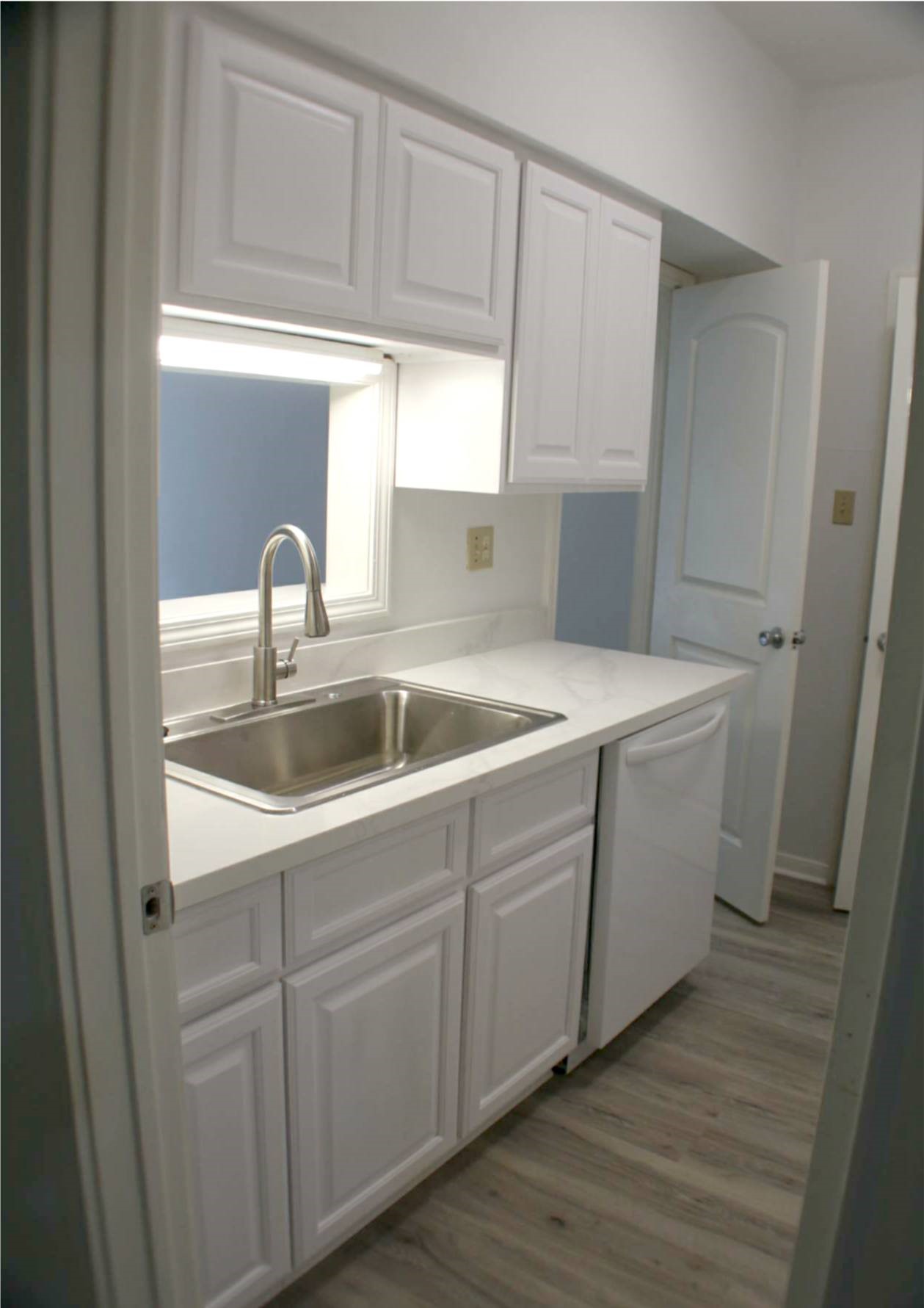 2425 Underwood Street, Unit 157 Houston, TX 77030 - Photo 9 of 13 Kitchen