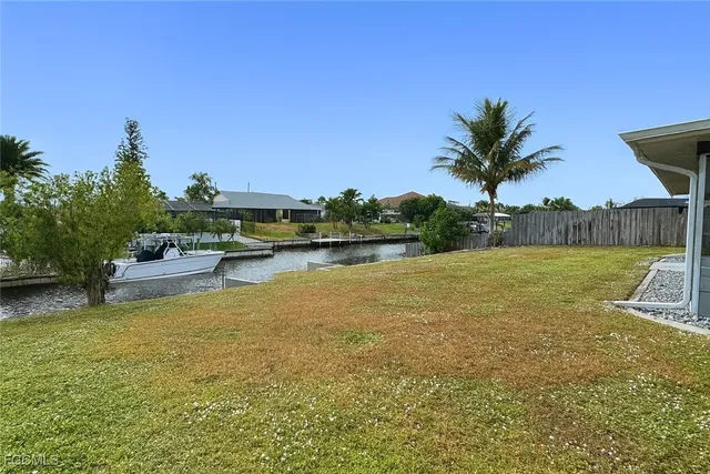 $2,095 | 1452 Southeast 15th Terrace, Cape Coral, FL 33990