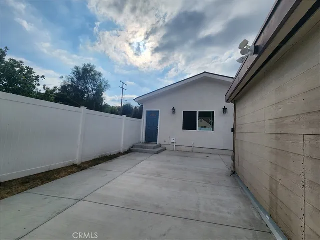 $3,995 | 6227 Orion Avenue, Van Nuys, CA 91411
