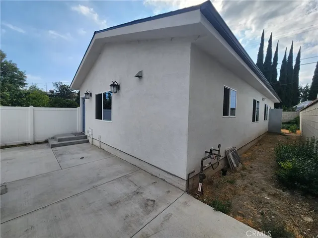 $3,995 | 6227 Orion Avenue, Van Nuys, CA 91411