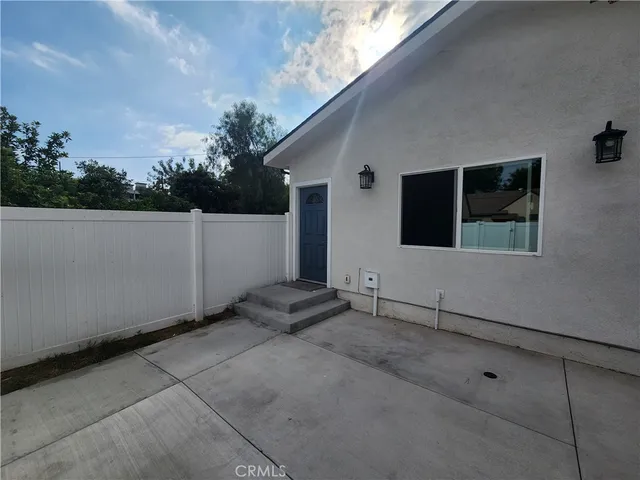 $3,995 | 6227 Orion Avenue, Van Nuys, CA 91411