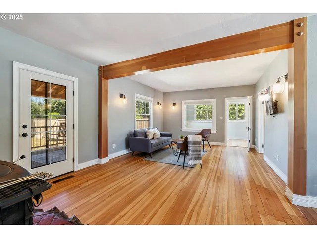 $775,000 | 3141 Odell Highway, Hood River, OR 97031