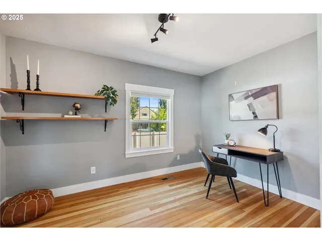 $775,000 | 3141 Odell Highway, Hood River, OR 97031