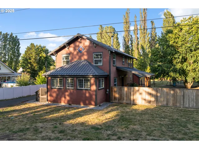 $775,000 | 3141 Odell Highway, Hood River, OR 97031