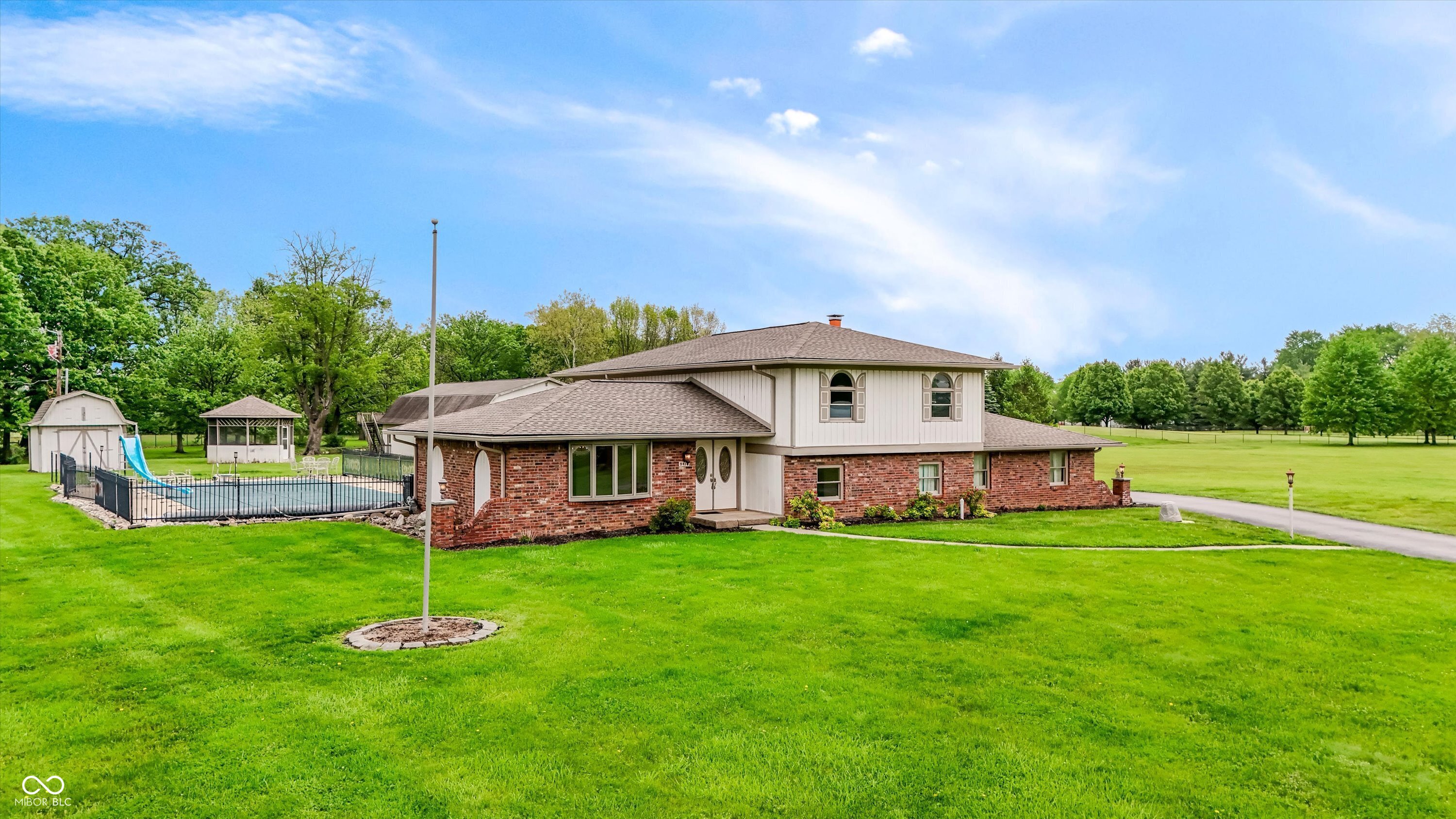 9410 Pentecost Road Indianapolis, IN 46239 - Photo 4 of 91