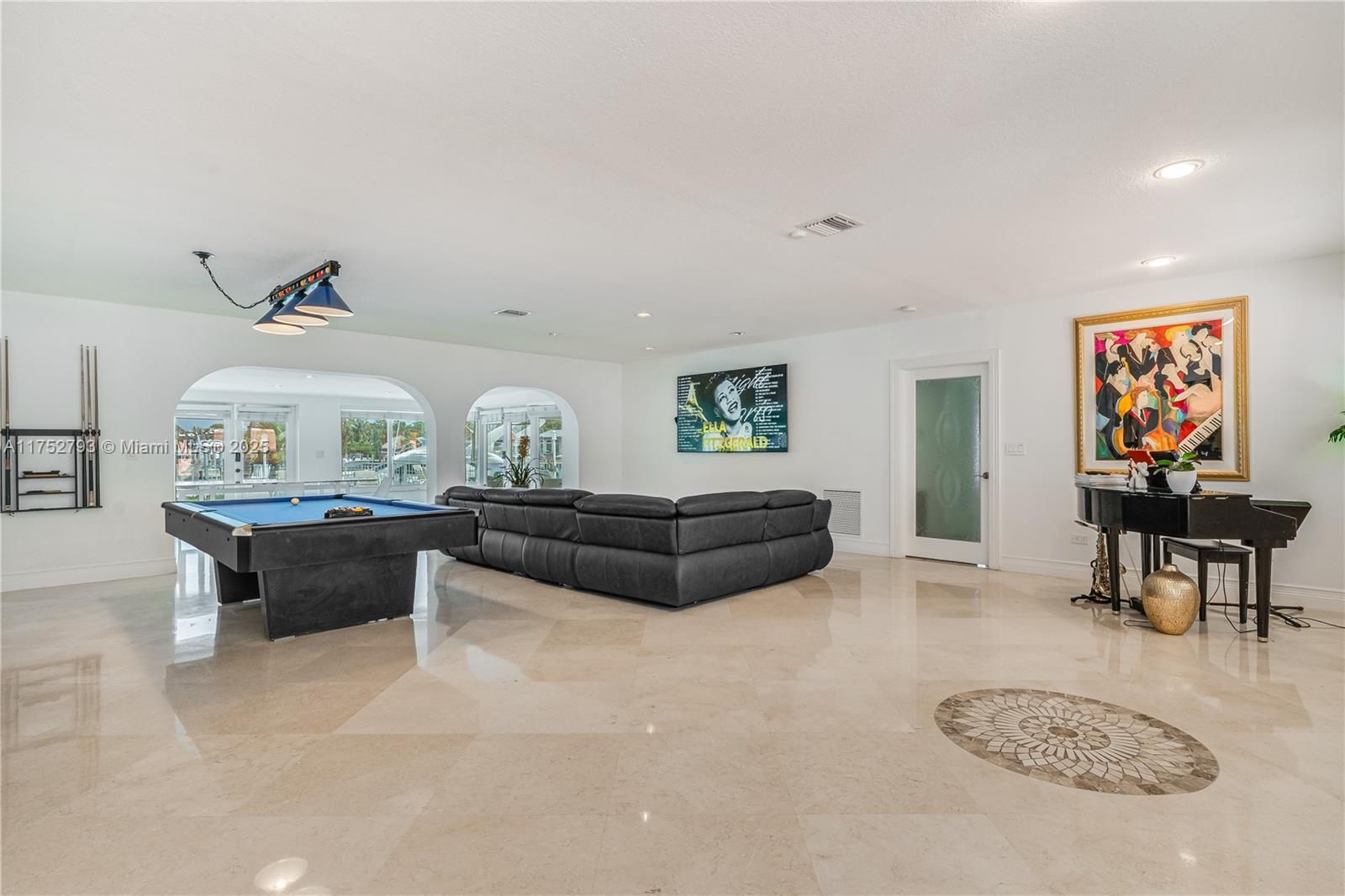 1975 Ixora Road North Miami, FL 33181 - Photo 5 of 28