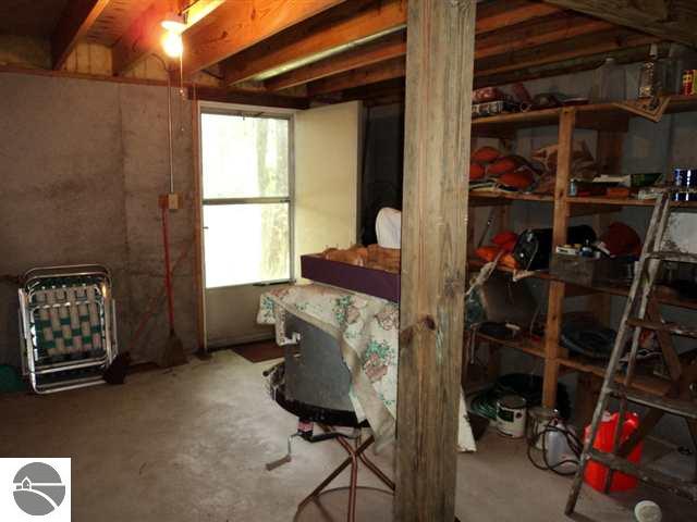 3671 Weber Road Traverse City, MI 49696 - Photo 22 of 25 1739181-21.JPG