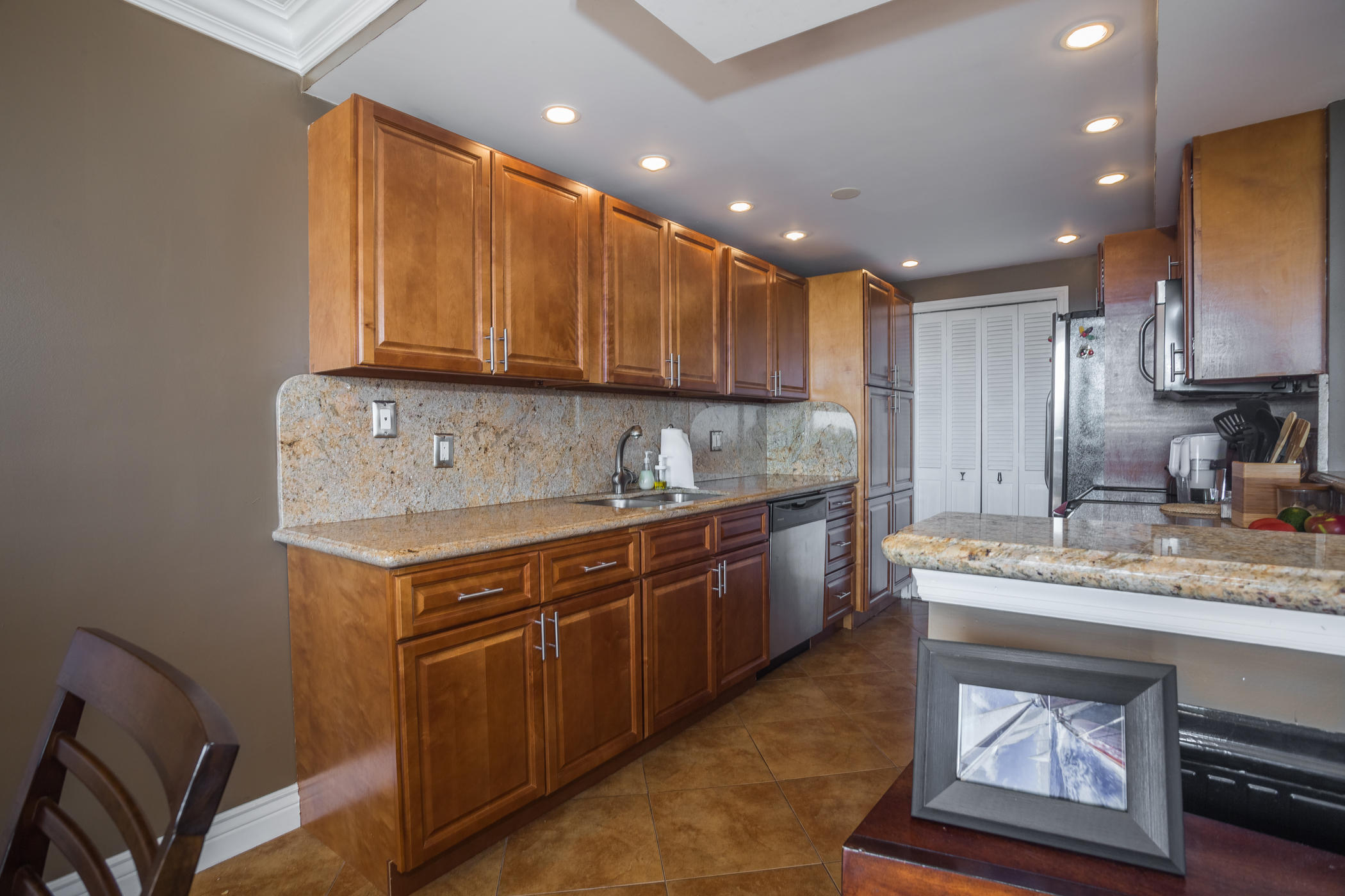 899 Jeffery Street, Unit 605 Boca Raton, FL 33487 - Photo 6 of 20 899_Jeffery_St_#605-5