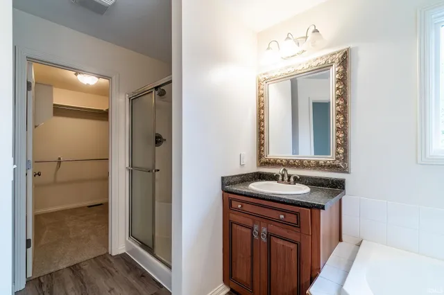 $439,900 | 11819 Island Cove Drive, Fort Wayne, IN 46845