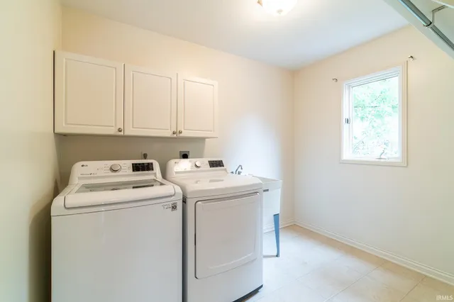 $439,900 | 11819 Island Cove Drive, Fort Wayne, IN 46845