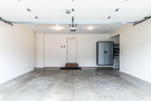 $439,900 | 11819 Island Cove Drive, Fort Wayne, IN 46845