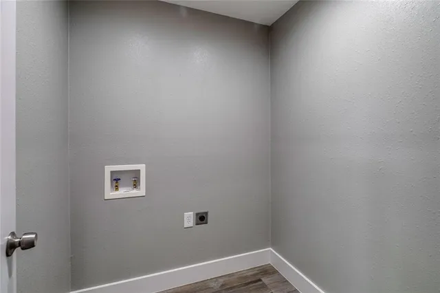 $199,999 | 623 North Main Street, Rockdale, TX 76567