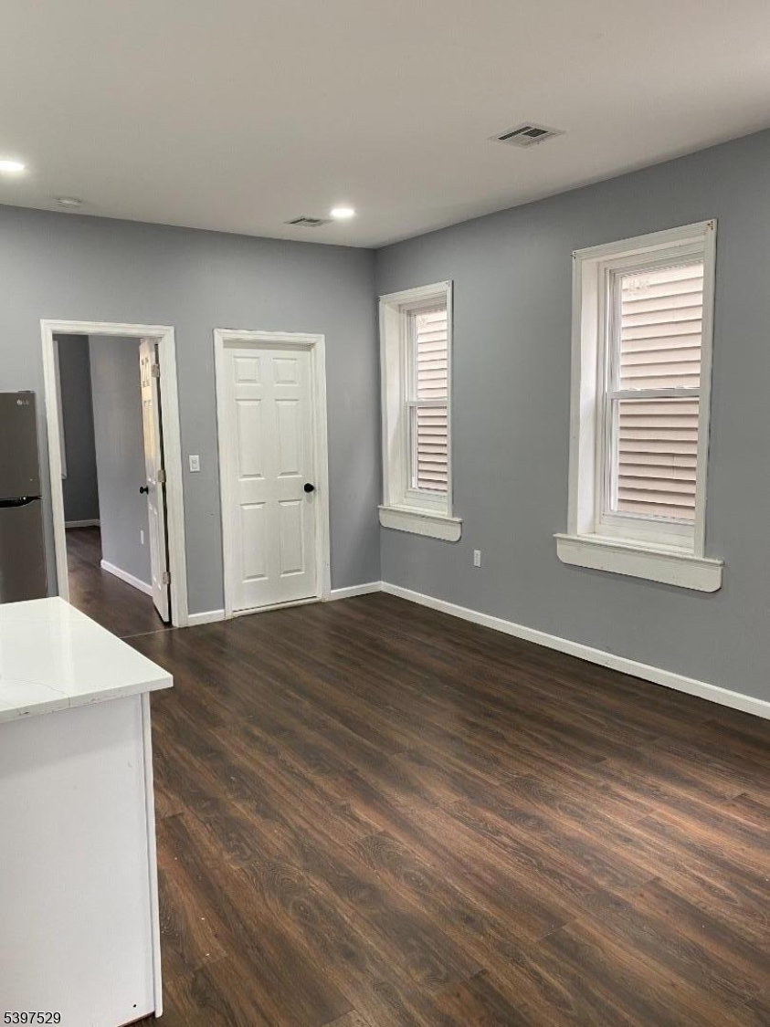 540 South 20th Street Newark, NJ 07103 - Photo 3 of 13