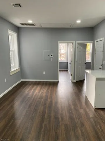 $2,200 | 540 South 20th Street, Newark, NJ 07103