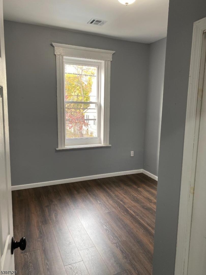 540 South 20th Street Newark, NJ 07103 - Photo 7 of 13