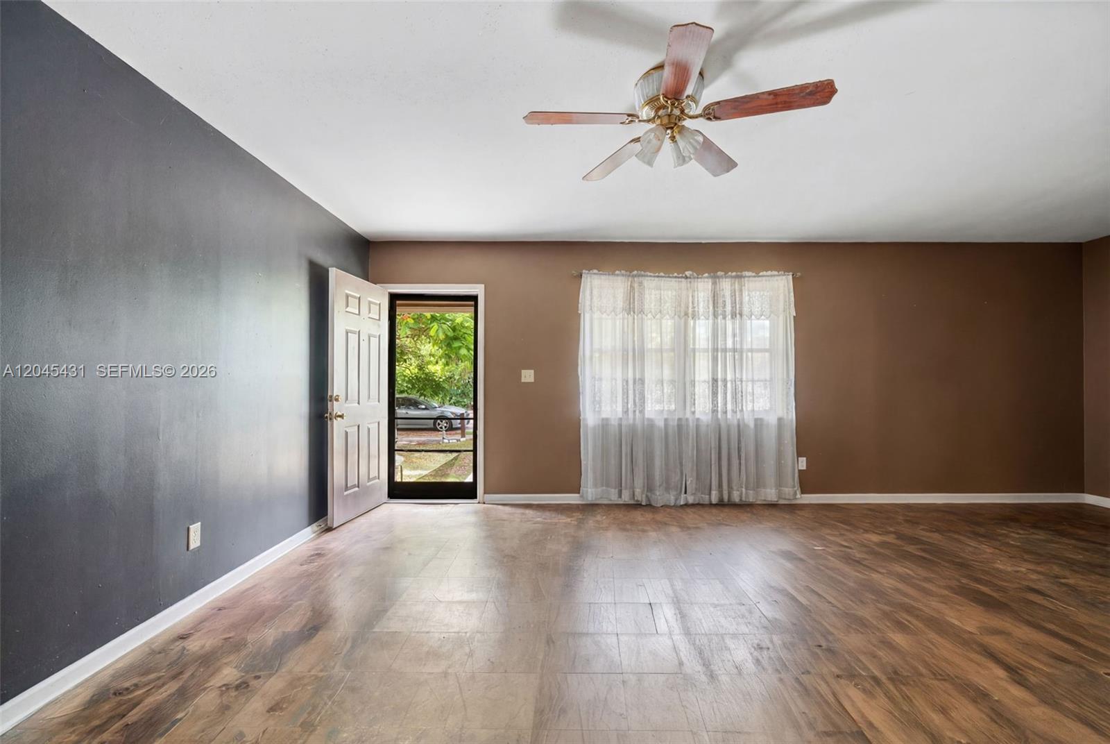 5901 Southwest 62nd Street Miami, FL 33143 - Photo 17 of 21