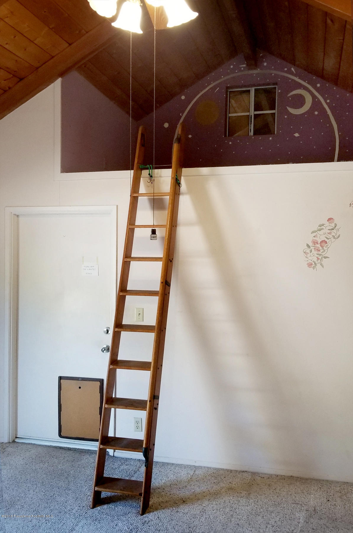 2011 Minoru Drive Altadena, CA 91001 - Photo 19 of 26 a view of entryway