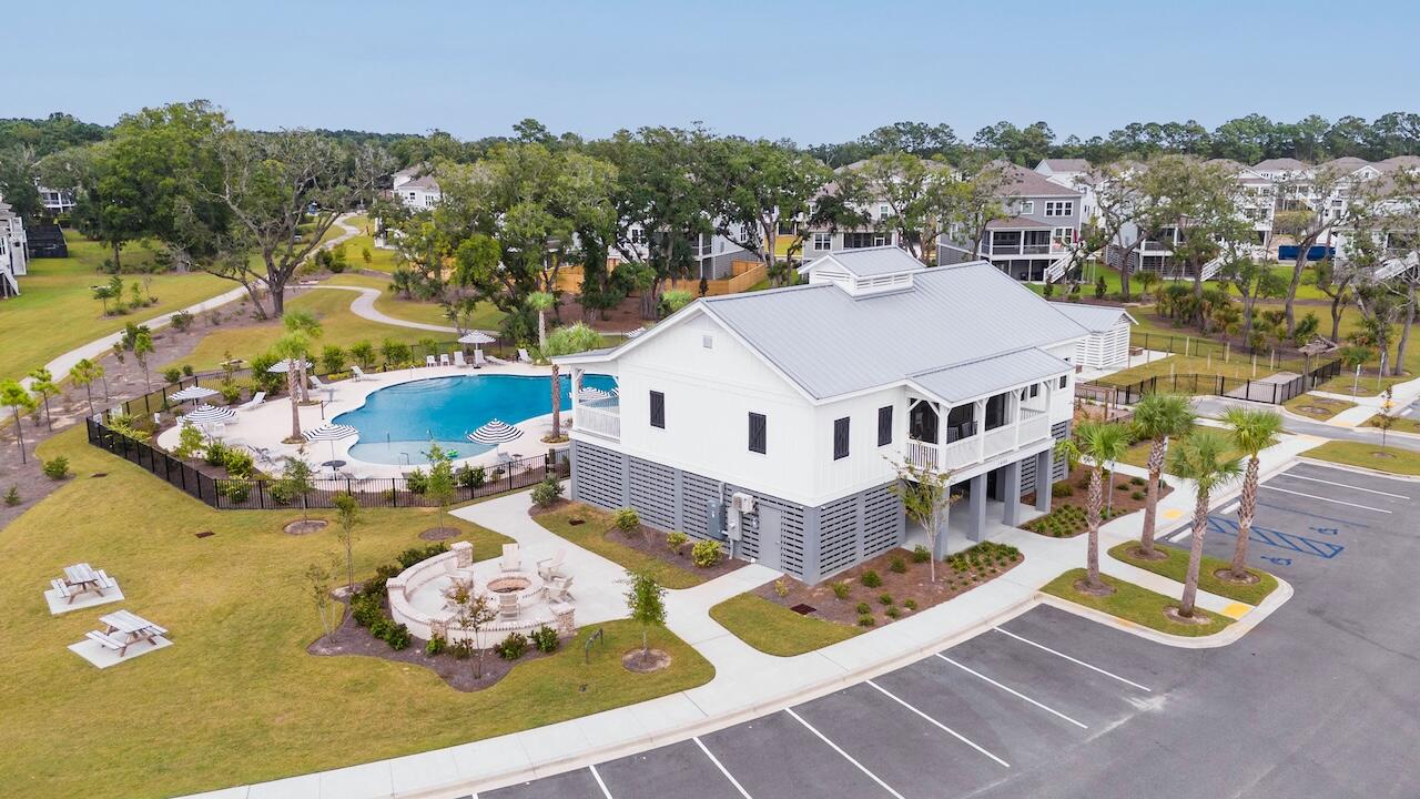 1684 Farmers Way Mount Pleasant, SC 29466 - Photo 49 of 51 1684FarmersWy-JTPhoto-073