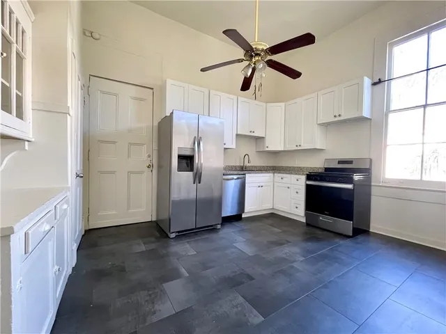 $2,000 | 1440 Louisiana Avenue, Unit B, New Orleans, LA 70115