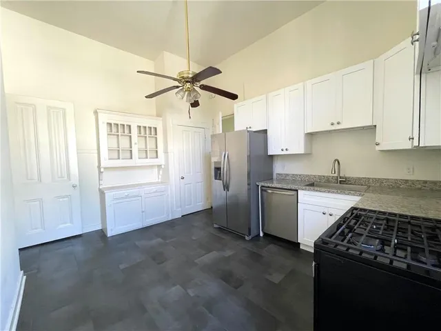$2,000 | 1440 Louisiana Avenue, Unit B, New Orleans, LA 70115
