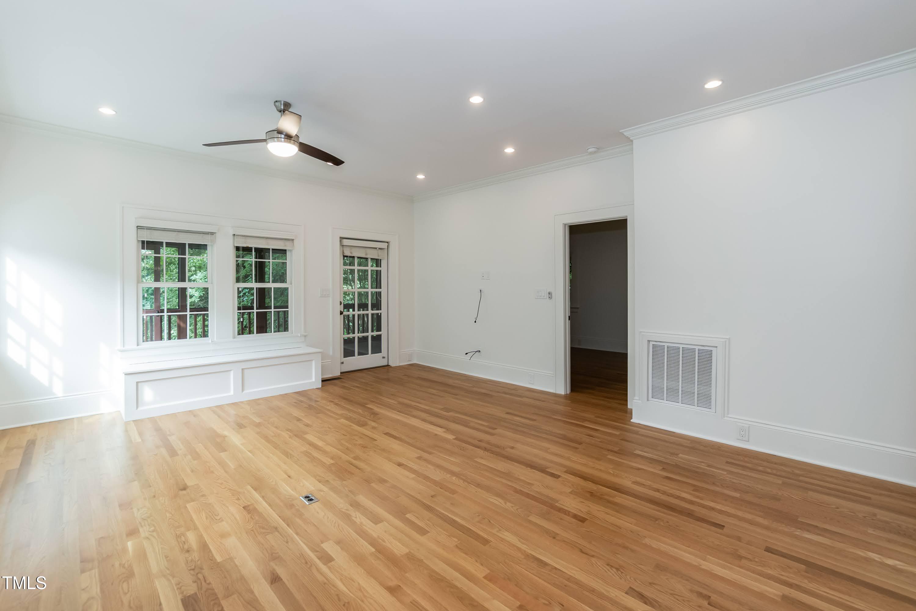 2236 The Circle Raleigh, NC 27608 - Photo 23 of 61 Family 01