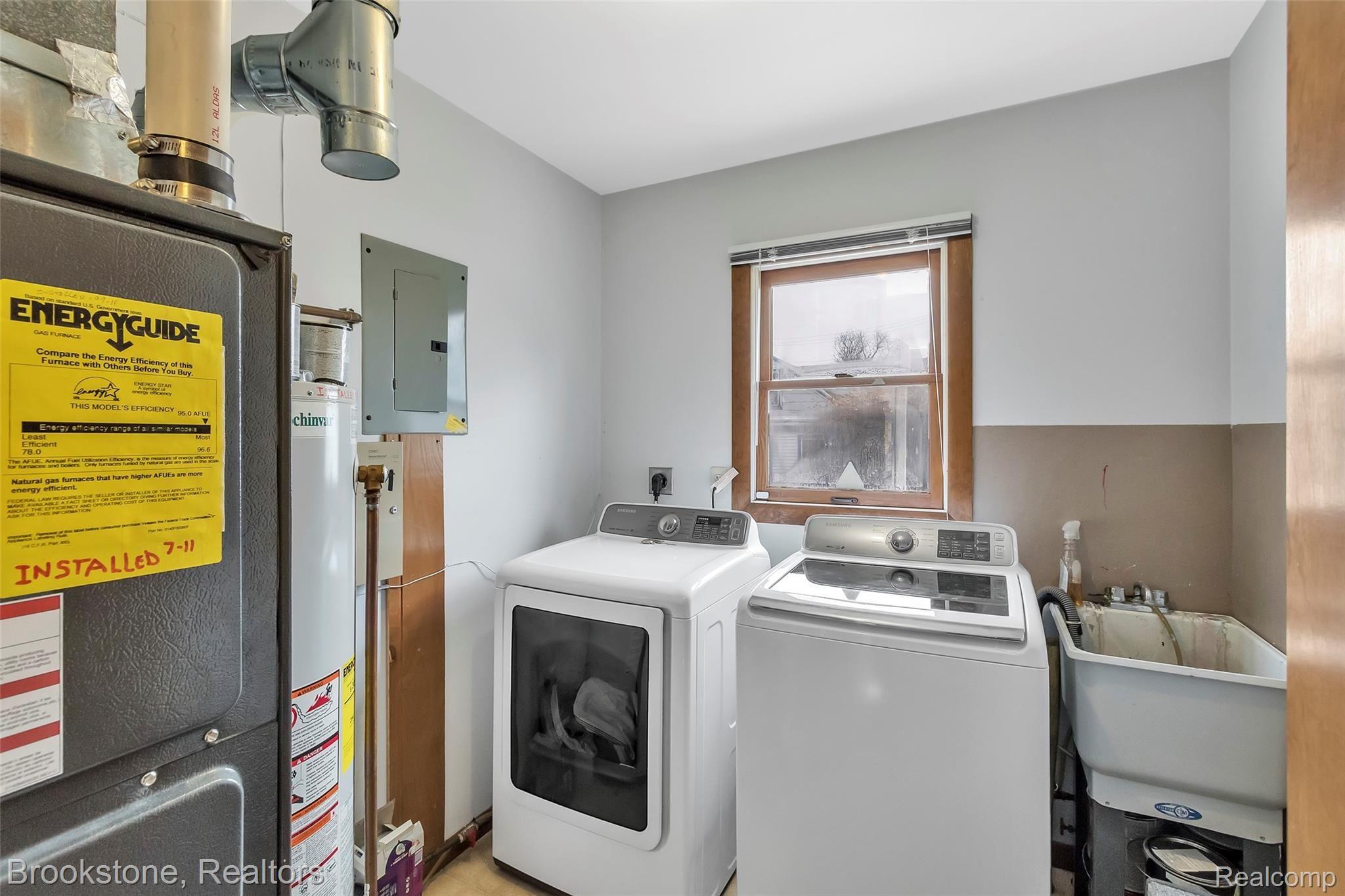 13926 Stephens Road Warren, MI 48089 - Photo 27 of 34 13926-Stephens-Rd-WindowStill-Real-Estate-Photography-27.jpg