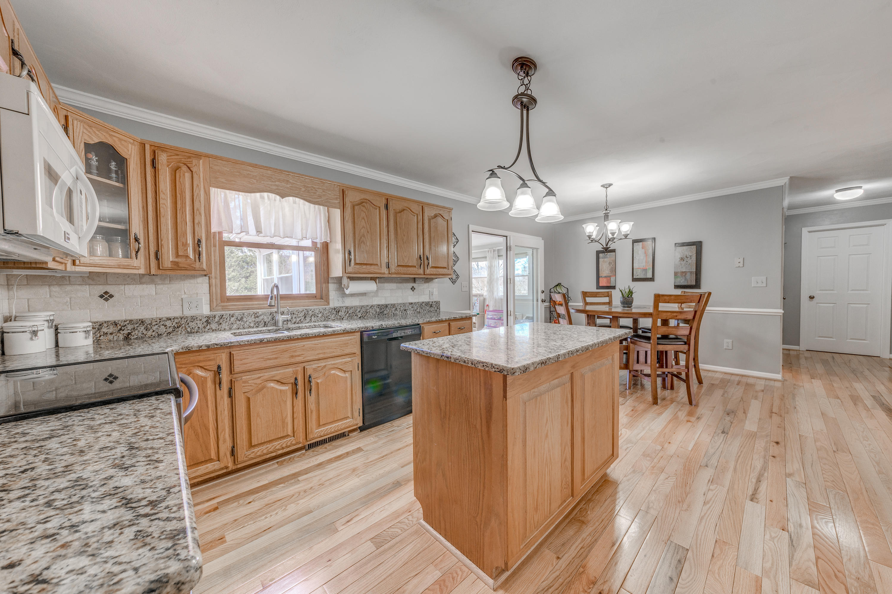 1713 Millbridge Road Salem, VA 24153 - Photo 15 of 49 IMG_22
