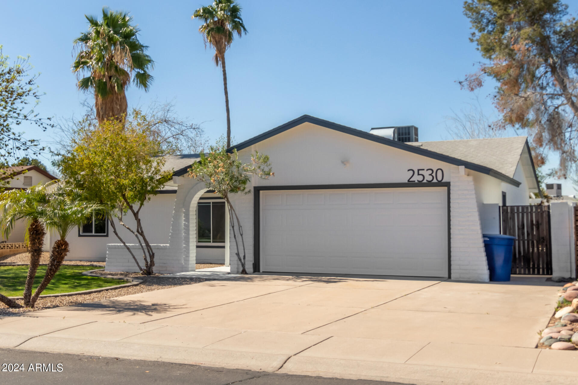 2530 South Evergreen Road Tempe, AZ 85282 - Photo 4 of 44 05 - Evergreen