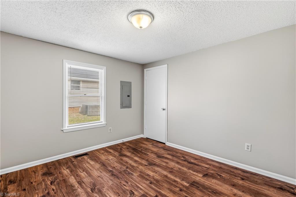 104 South Raleigh Street Greensboro, NC 27401 - Photo 18 of 20