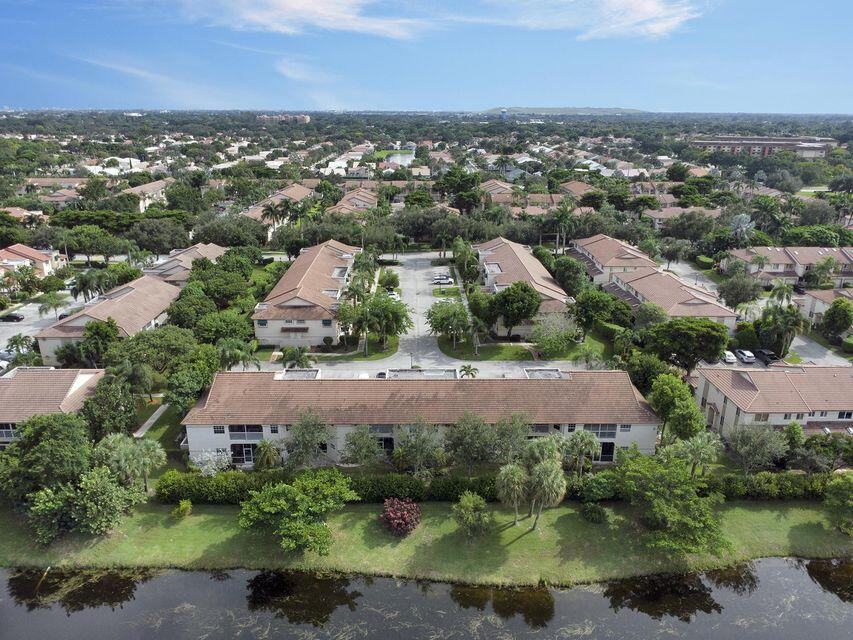 6703 Via Regina Boca Raton, FL 33433 - Photo 13 of 39 20240918202303259839000000-o (1)