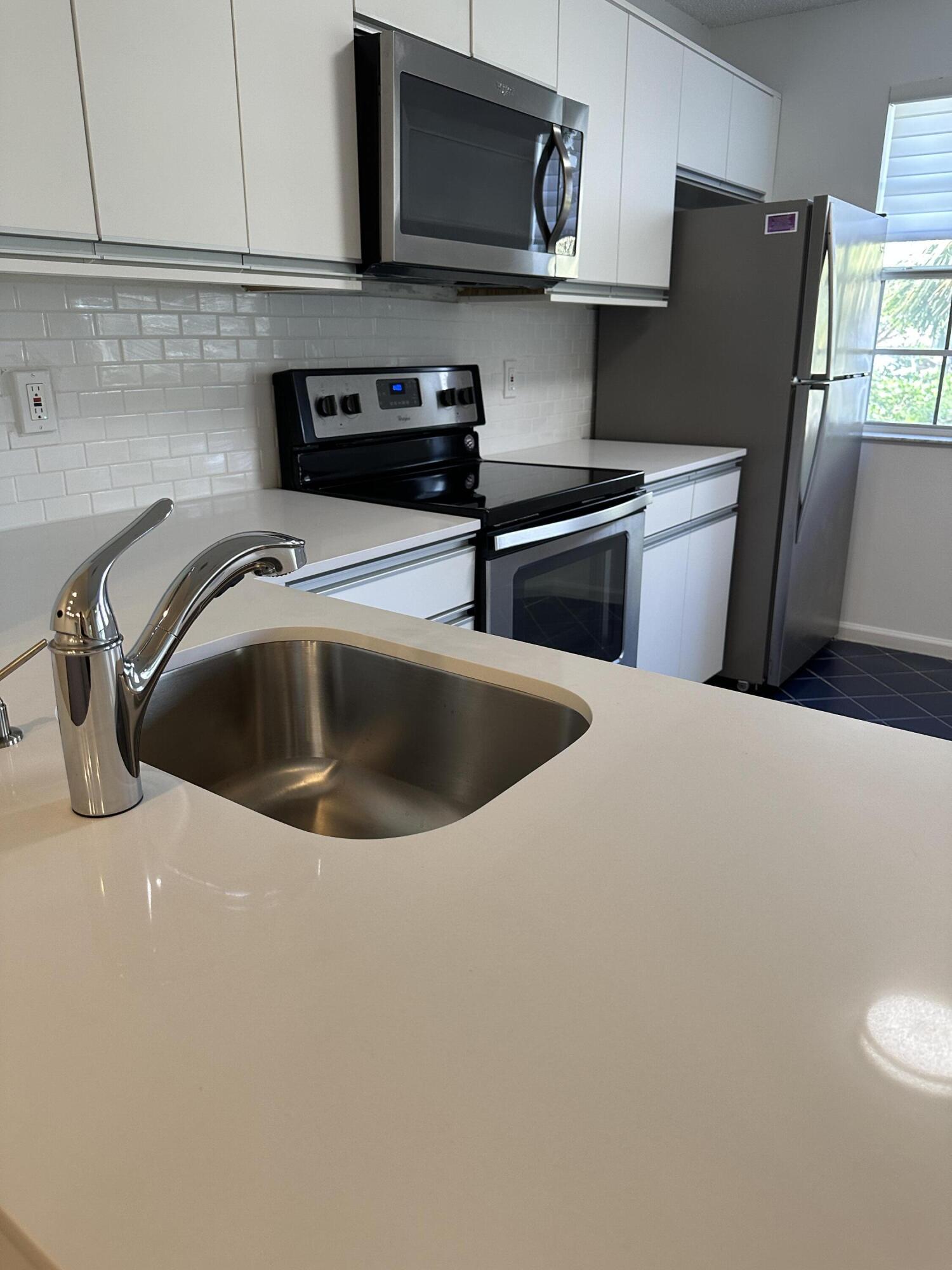 6703 Via Regina Boca Raton, FL 33433 - Photo 28 of 39 IMG_7069