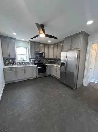 $2,800 | 120 Bridge Street, Roselle Park, NJ 07204