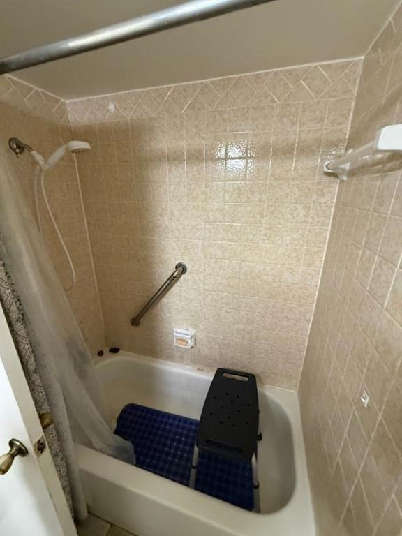 705 Angle Ridge Circle Garland, TX 75043 - Photo 22 of 39 Gallery Image 22