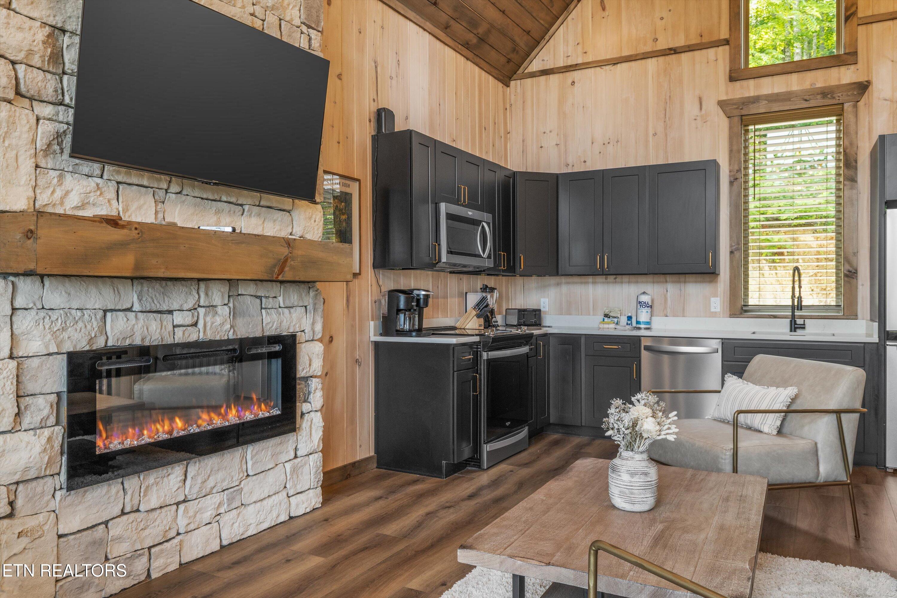 130 Jolene Way Sevierville, TN 37876 - Photo 11 of 41 07-130 Jolene Wy-04