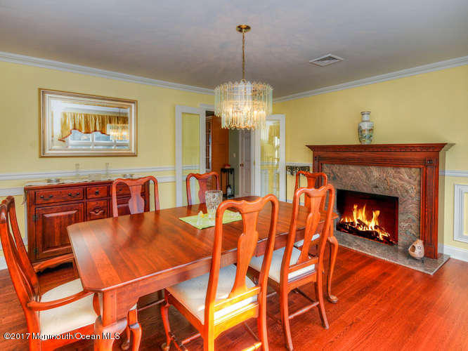 44 Lippincott Road Little Silver, NJ 07739 - Photo 7 of 26 011-6-DSC 1497 8 9-666x500-72dpi