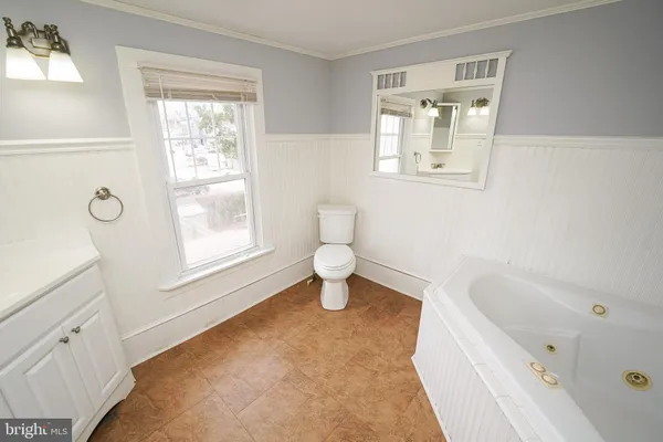 $1,595 | 605 Oak Hill Avenue, Salisbury, MD 21801