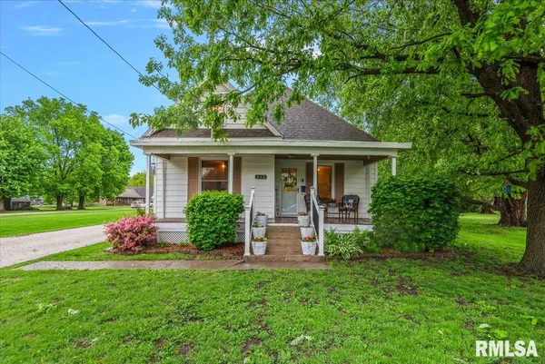 $115,000 | 332 East Tremont Street, Waverly, IL 62692