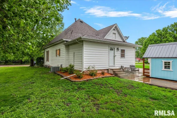 $115,000 | 332 East Tremont Street, Waverly, IL 62692