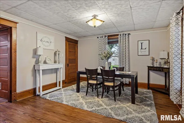 $115,000 | 332 East Tremont Street, Waverly, IL 62692