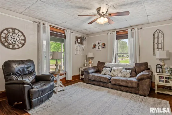 $115,000 | 332 East Tremont Street, Waverly, IL 62692
