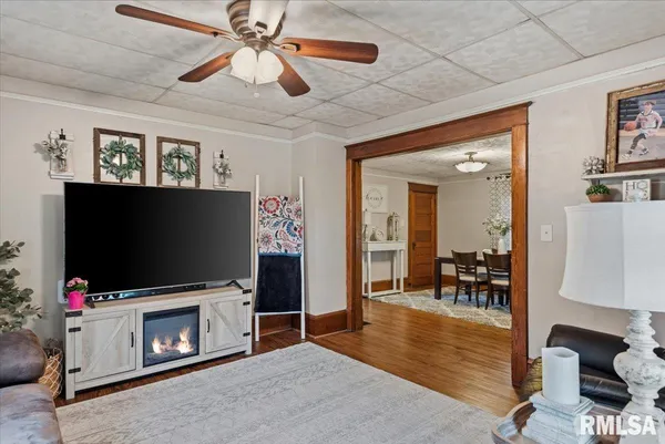 $115,000 | 332 East Tremont Street, Waverly, IL 62692