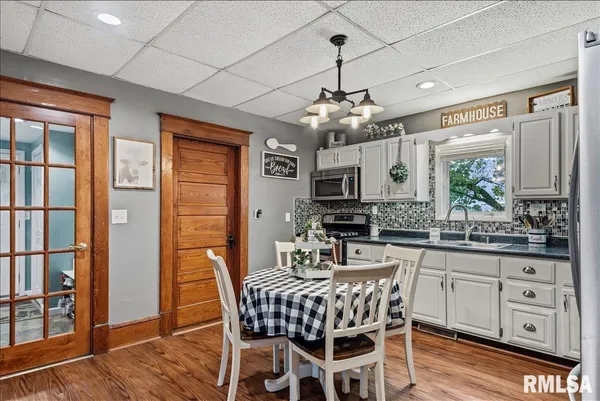 $115,000 | 332 East Tremont Street, Waverly, IL 62692